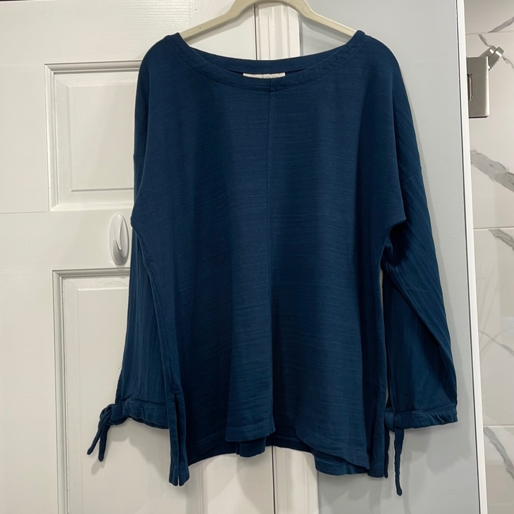 LOFT Dark Blue 3/4 Tie Sleeve Top